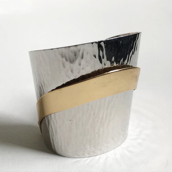 Vintage Napier Wide Hammered Runway Silver Tone Egyptian Revival Cuff Bracelet - Picture 7 of 12